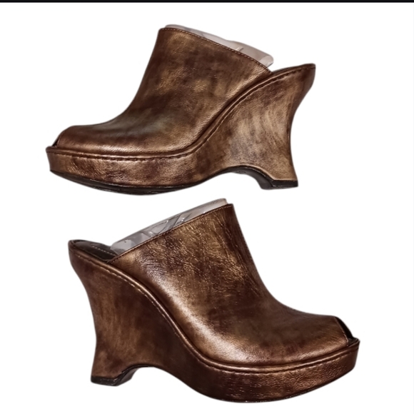 Born Crown Metallic Wedge Mule Sandal - Picture 2 of 8